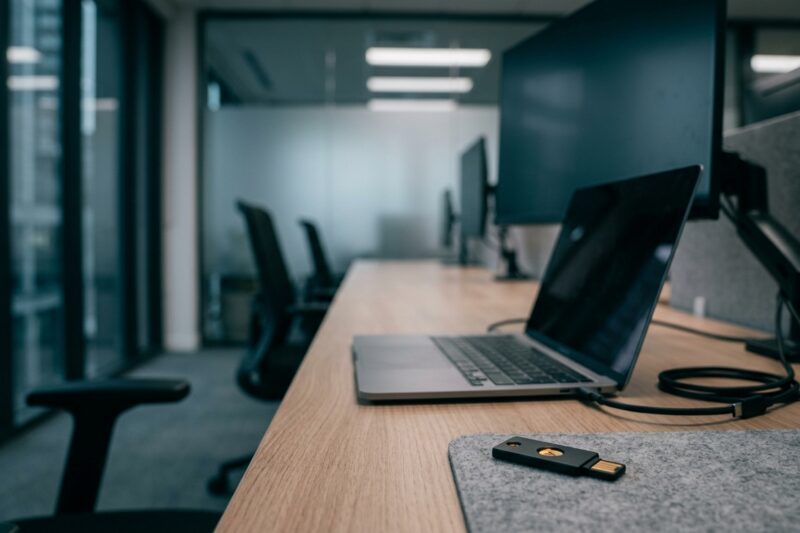 Alerta de Seguridad: Vulnerabilidad Zero-Day en VS Code permite el robo de tokens de GitHub